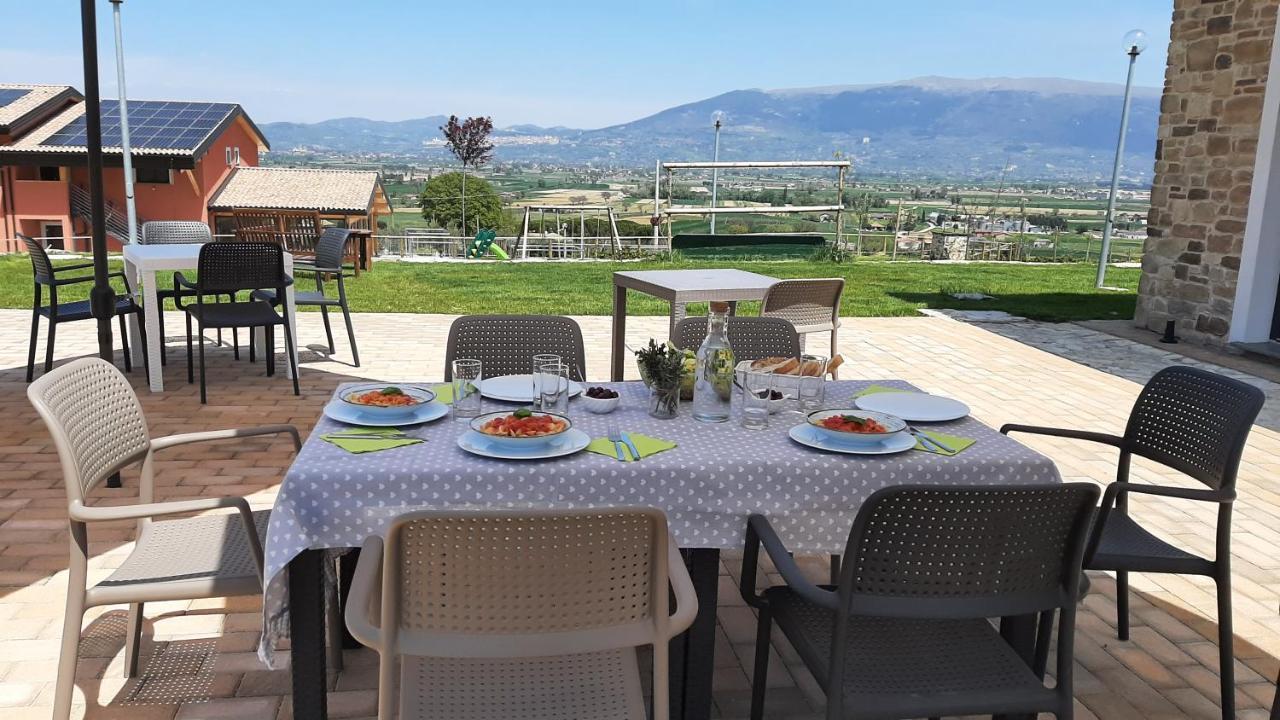 Agriturismo Incanto Della Natura Cannara Exterior foto